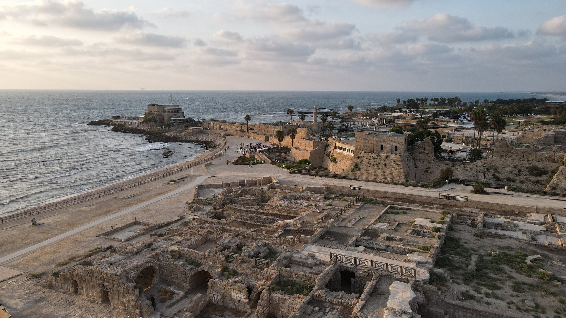 caesarea-maritima-g473881c46_1920