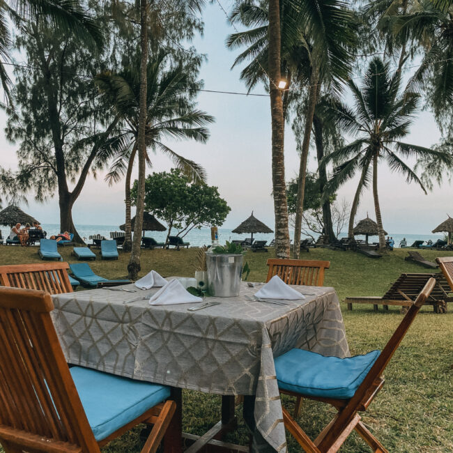 diani kenya, diani beach, afrika nyaralás, afrikai nyaralás, kenya nyaralás, kenya utazás, afrika kenya, kenya látnivalók, afrika utazás, afrikai utazás