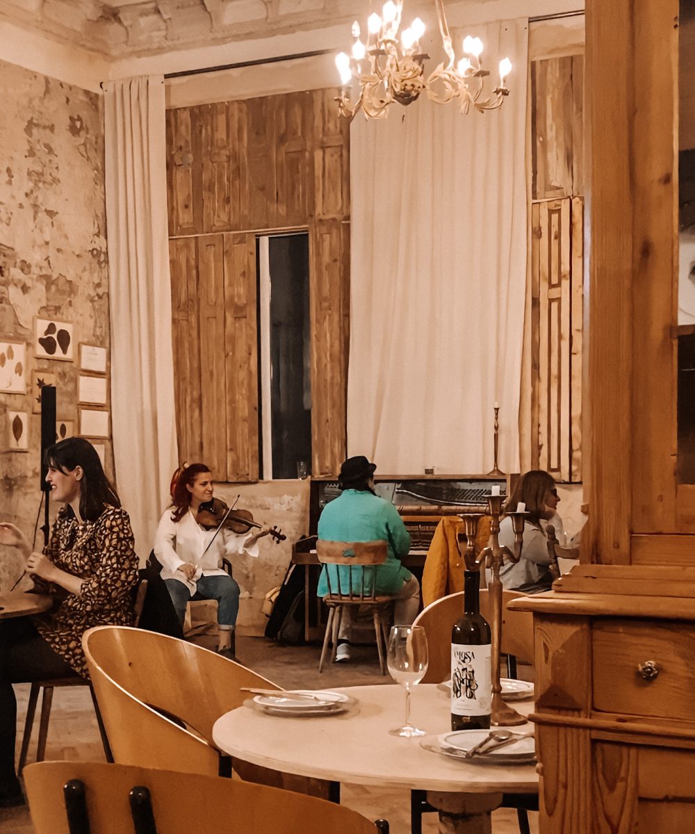 éttermek, Legjobb étterem Grúzia, Legjobb éttermek grúzia, legjobb khachapuri grúzia, legjobb khachapuri, Grúzia, Grúzia étteremajánló, Grúzia utazás, grúzia éttermek, grúzia borkostoló