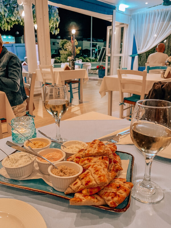 páfosz legjobb éttermei, ciprus költségek, ciprus éttermek, ciprus szállás, ciprus utazás, ciprus tippek, ciprus látnivalók, legjobb látnivalók ciprus, ciprus nyaralás, ciprus vélemények, ciprus beszámolók, ciprus költségek