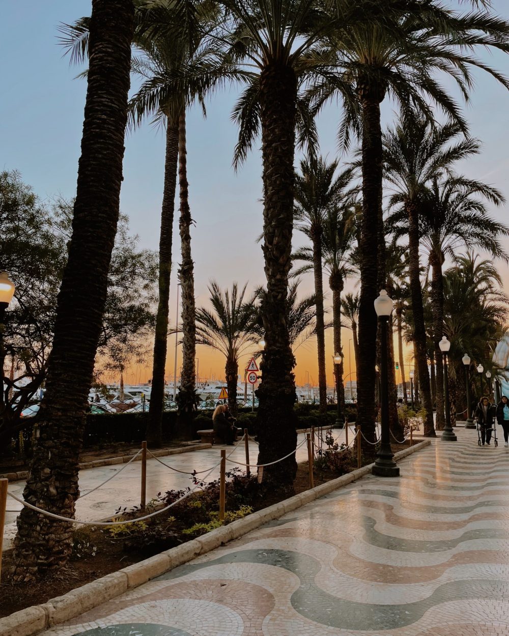 Alicante látnivalók, costa blanca látnivalók, alicante nyaralás, alicante utazás, costa blanca utazás, costa blanca látványosságok, spanyolország, spanyolország nevezetességei, látnivalók spanyolország, látnivalók spanyolországban, alicante nevezetességei, costa blanca strandok, costa blanca programok, costa blanca szállás, alicante szállás, alicante strand, alicante strandok