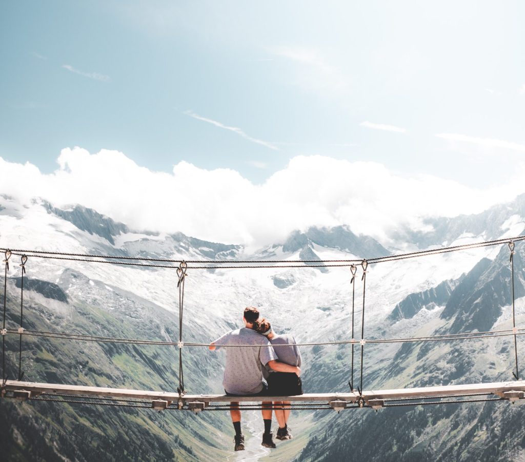 daniel-j-schwarz-YtY724tdl7Y-unsplash