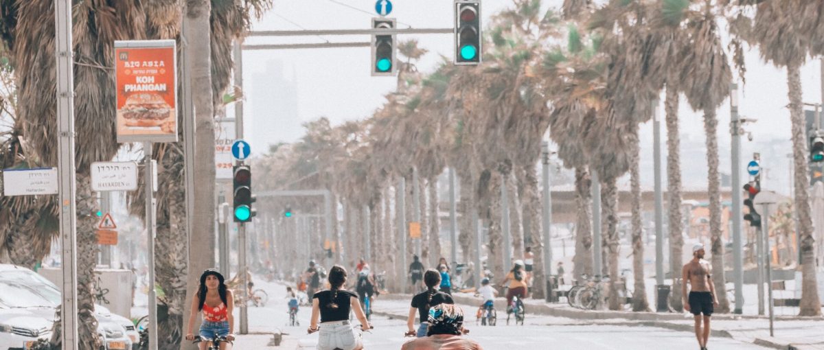 yoav-aziz-oXy0ltVYzdA-unsplash