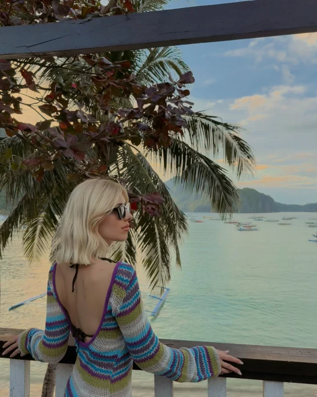 island life🌺

El Nido just hits different. Waking up to crystal-clear water, towering limestone cliffs, and nothing but good vibes—this place is unreal. No schedules, no stress, just slow mornings, boat days, and golden sunsets. Honestly, once you experience this, it’s hard to go back to reality. ✨🌴

#elnido #philippines #elnidopalawan #elnidopalawanphilippines #mutimerrevagy #utazobazis
#palawan #mutimerrejarsz
#utazás #instahun #elnidoisland #utazóblog #philippines🇵🇭 #discoverphilippines #philippinestravel #elnidobeach #palawanisland #southeastasiatravel #ikozosseg #instahun #sunset #magyarblog #utazas #nyaralás #utazzvelem #palawanbeach #nacpanbeach #lascabañasbeach